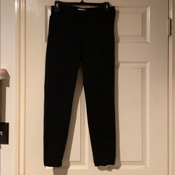H&M Pants - Black skinny slacks